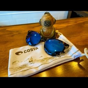Costa Isla Blue sunglasses